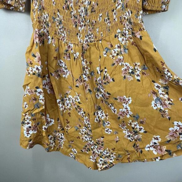 Flynn Skye Justine Romper Size Small Floral Rayon Summer Beach Vacation Boho - Picture 3 of 4